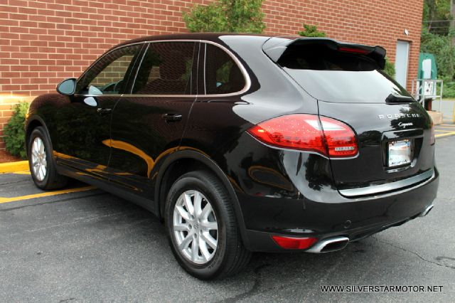 2012 Porsche Cayenne Base