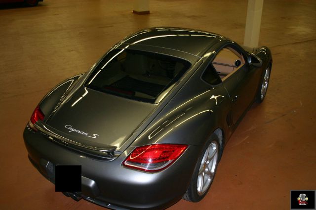 2010 Porsche Cayman STD Model