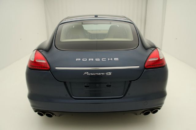 2010 Porsche Panamera Base /extended CAB Short BED