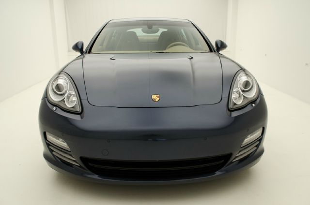 2010 Porsche Panamera Base /extended CAB Short BED