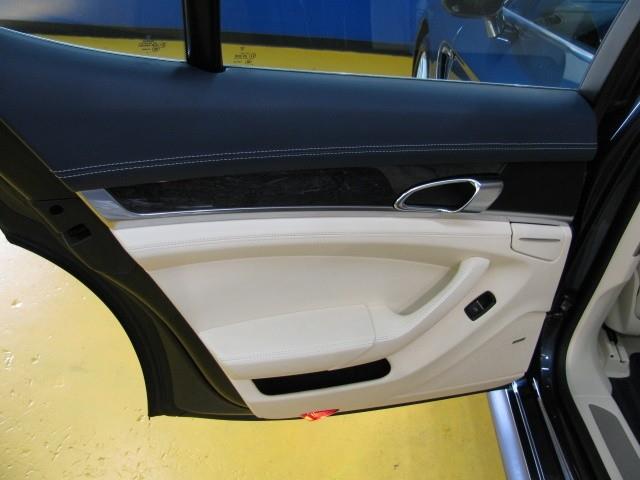 2010 Porsche Panamera XR