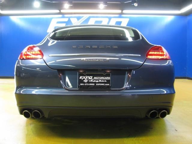 2010 Porsche Panamera XR