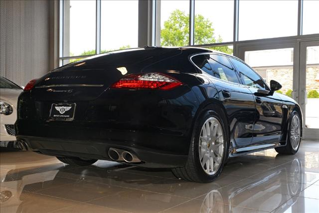 2010 Porsche Panamera Base /extended CAB Short BED