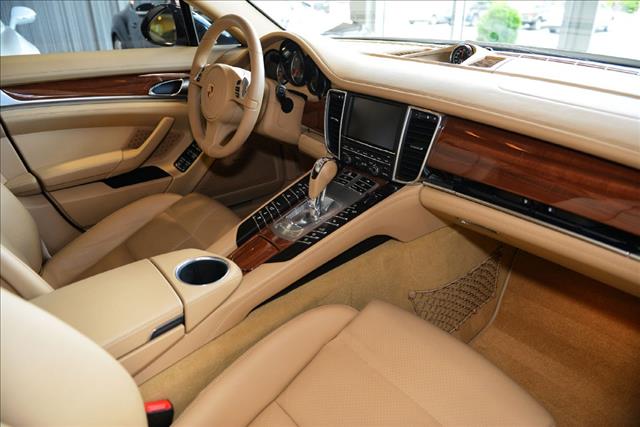 2010 Porsche Panamera Base /extended CAB Short BED