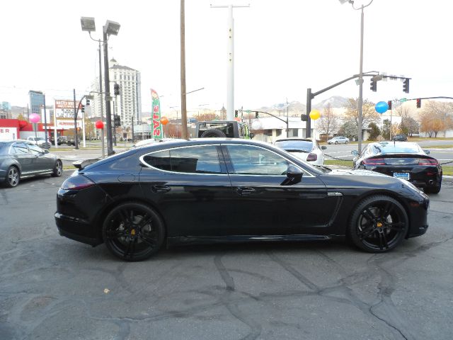 2011 Porsche Panamera Base /extended CAB Short BED