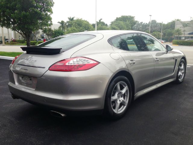 2011 Porsche Panamera 4dr Hybrid Sdn Sedan
