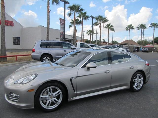 2011 Porsche Panamera Base /extended CAB Short BED