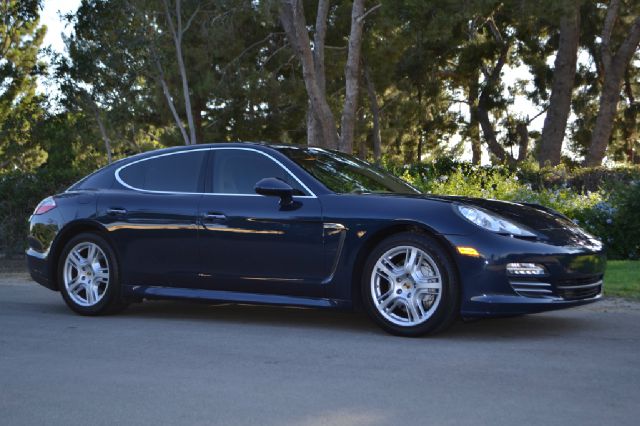 2011 Porsche Panamera Base /extended CAB Short BED