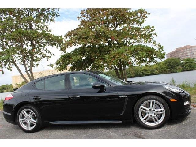 2012 Porsche Panamera Unknown