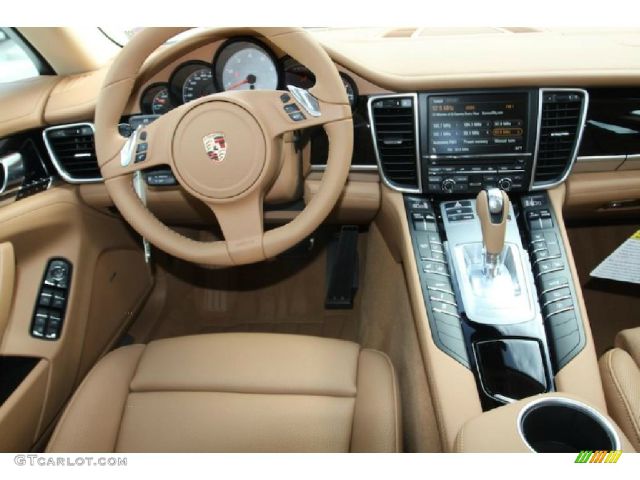 2012 Porsche Panamera 4dr Hybrid Sdn Sedan