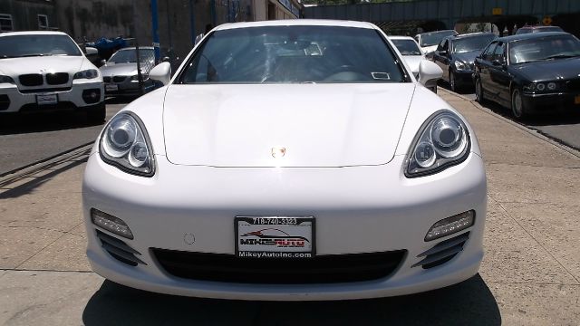 2011 Porsche Panamera 4 4.8i