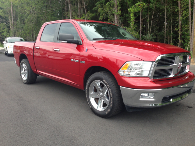 2010 RAM 1500 With Leather And DVDs