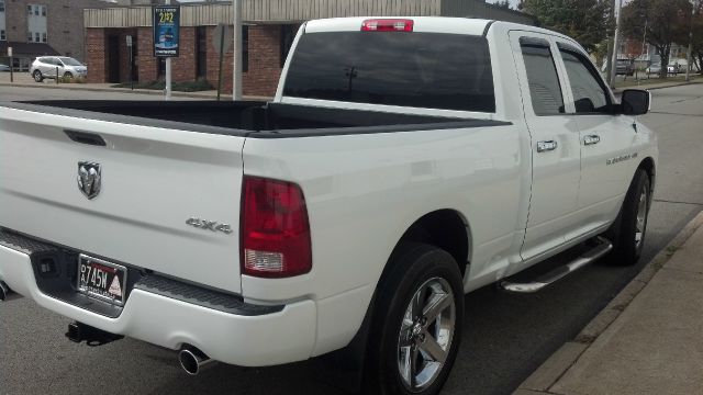 2012 RAM 1500 4dr LX 4WD Auto