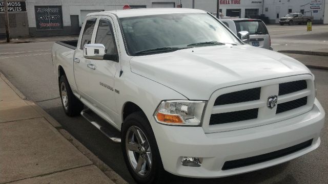 2012 RAM 1500 4dr LX 4WD Auto