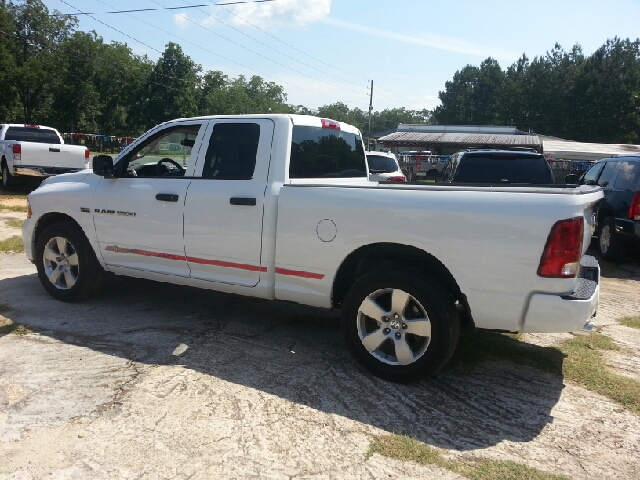 2012 RAM 1500 4dr LX 4WD Auto