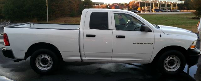 2012 RAM 1500 4dr LX 4WD Auto