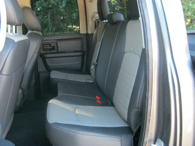 2012 RAM 1500 4dr LX 4WD Auto