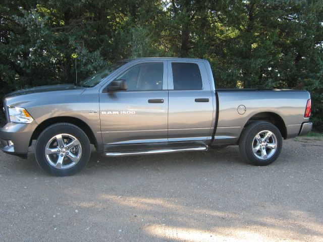 2012 RAM 1500 4dr LX 4WD Auto