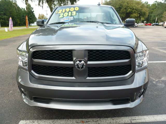 2013 RAM 1500 Ext Cab - Sport 4x4 At Red