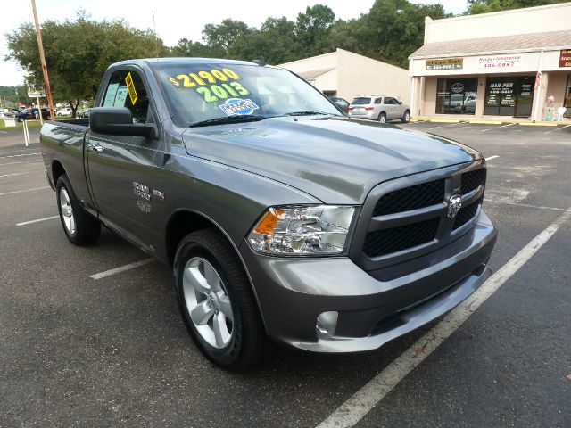 2013 RAM 1500 Ext Cab - Sport 4x4 At Red