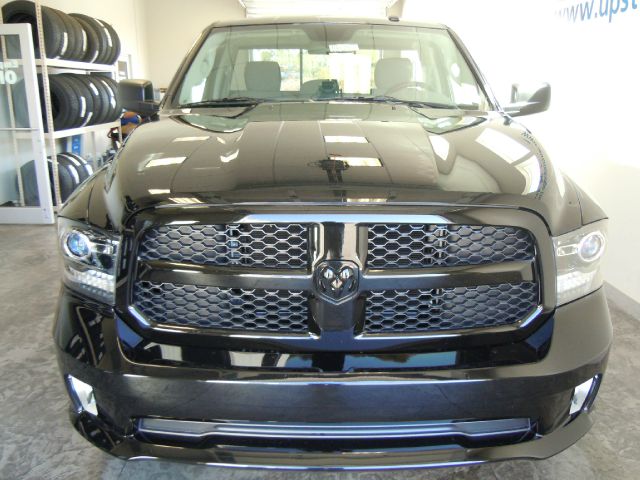 2014 RAM 1500 4dr Sdn Limited Ltd Avail