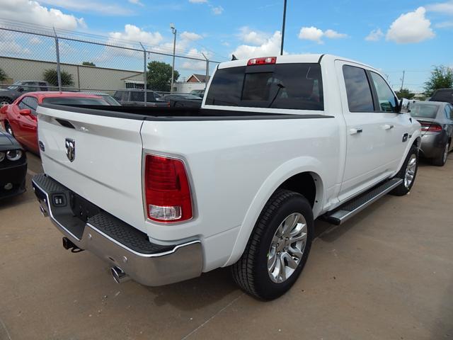 2014 RAM 1500 2004 2dr Convertible Limited
