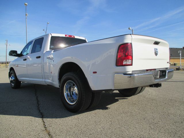 2012 RAM 3500 3.8 GLS