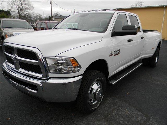 2014 RAM 3500 DUMP LIFT