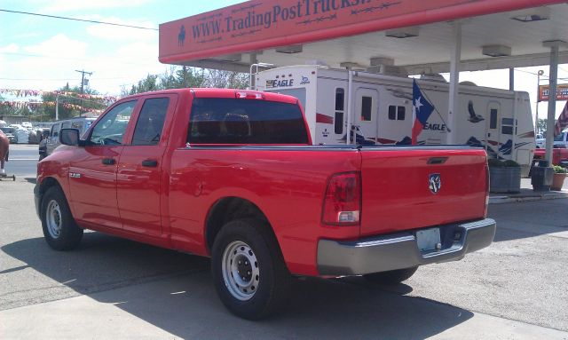 2010 RAM Ram Pickup 4dr LX 4WD Auto