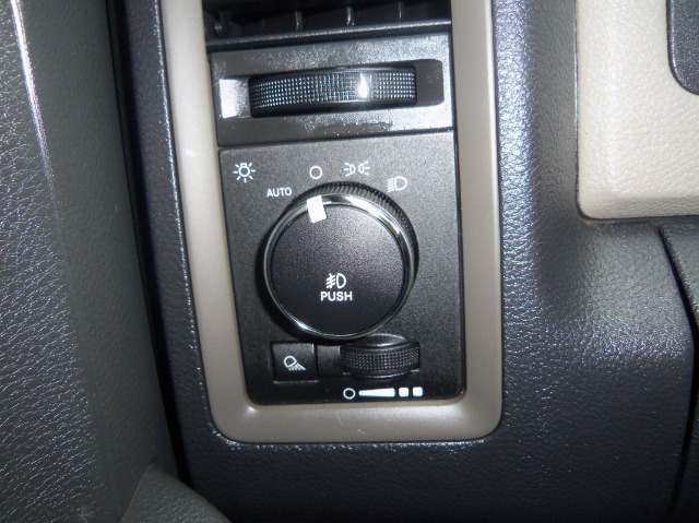 2012 RAM Ram Pickup 4dr LX 4WD Auto