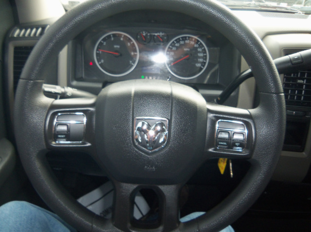 2012 RAM Ram Pickup 4dr LX 4WD Auto