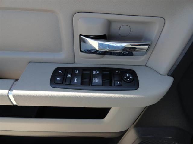 2012 RAM Ram Pickup Slt/big HORN