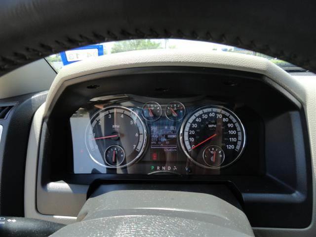 2012 RAM Ram Pickup Slt/big HORN