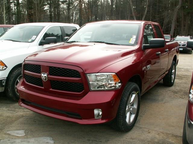 2013 RAM Ram Pickup 2dr 102 WB 4WD Value Manual