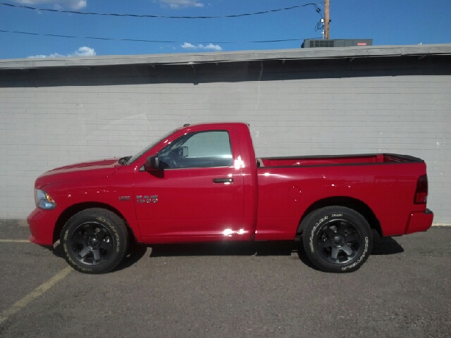 2013 RAM Ram Pickup Ext Cab - Sport 4x4 At Red