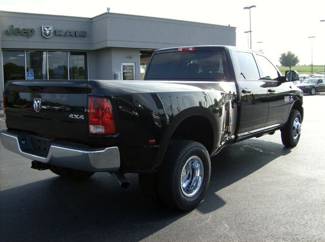 2013 RAM Ram Pickup AWD, DVD, Navi, Rear Camera