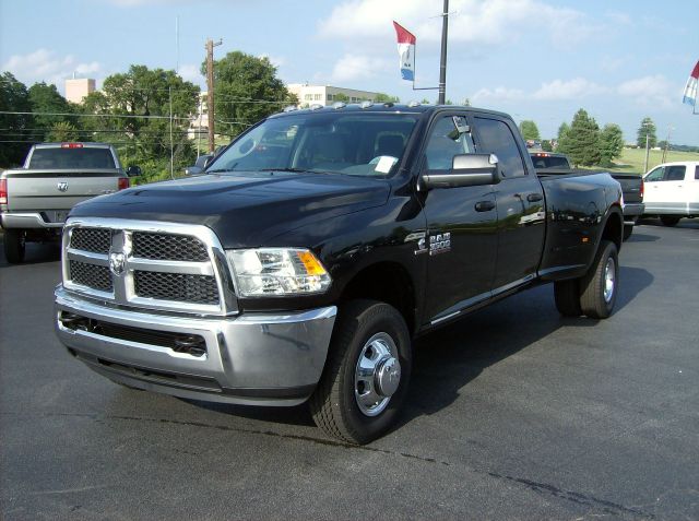 2013 RAM Ram Pickup AWD, DVD, Navi, Rear Camera