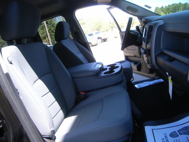 2013 RAM Ram Pickup 2dr 102 WB 4WD Value Manual