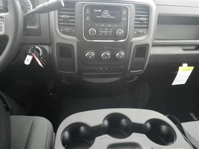 2013 RAM Ram Pickup 2dr 102 WB 4WD Value Manual