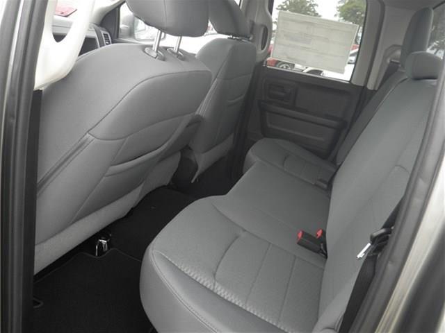 2013 RAM Ram Pickup 2dr 102 WB 4WD Value Manual