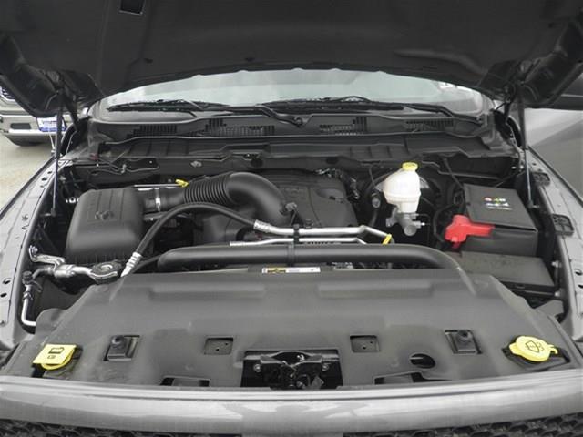 2013 RAM Ram Pickup 2dr 102 WB 4WD Value Manual