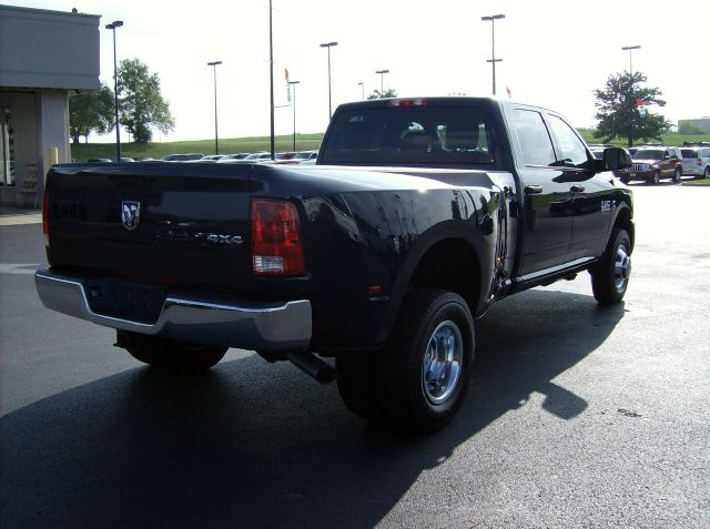 2013 RAM Ram Pickup AWD, DVD, Navi, Rear Camera