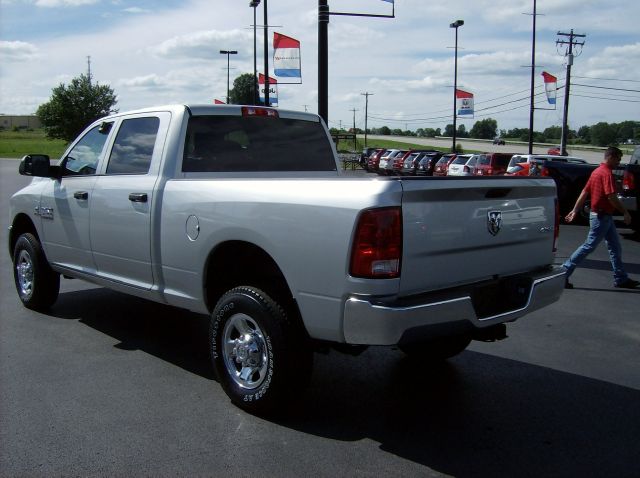 2013 RAM Ram Pickup S 7 Passenger