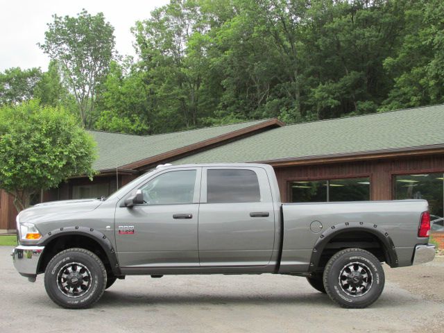 2012 RAM Ram Truck SLT Short Bed V-8