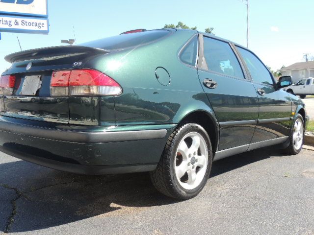 1999 Saab 9-3 G1500 Cargo
