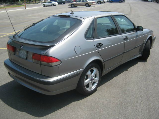 2001 Saab 9-3 G1500 Cargo