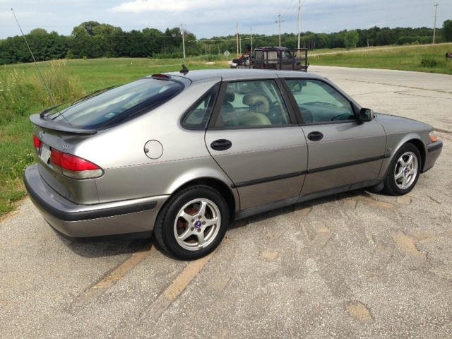 2001 Saab 9-3 4dr Sdn GLX V6 Auto