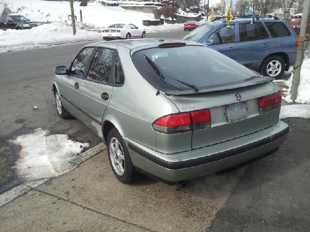 2001 Saab 9-3 4dr Sdn GLX V6 Auto