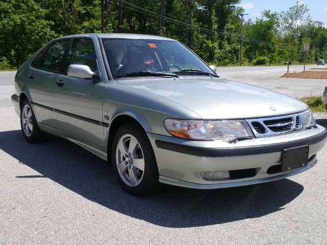 2002 Saab 9-3 G1500 Cargo