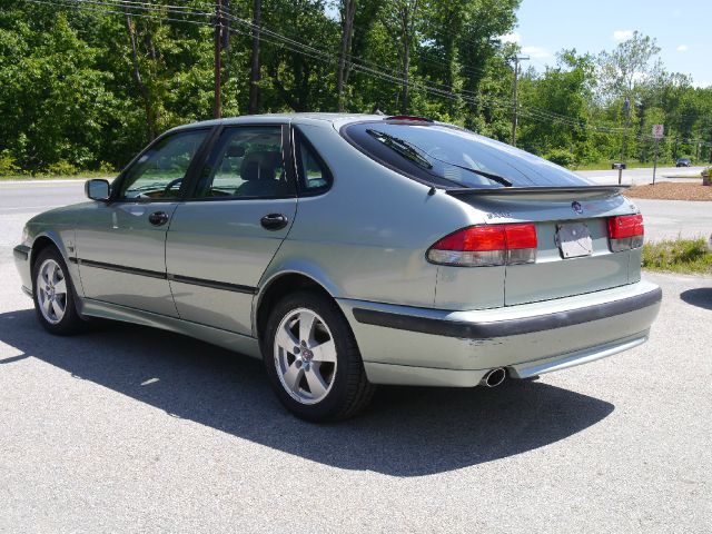2002 Saab 9-3 G1500 Cargo